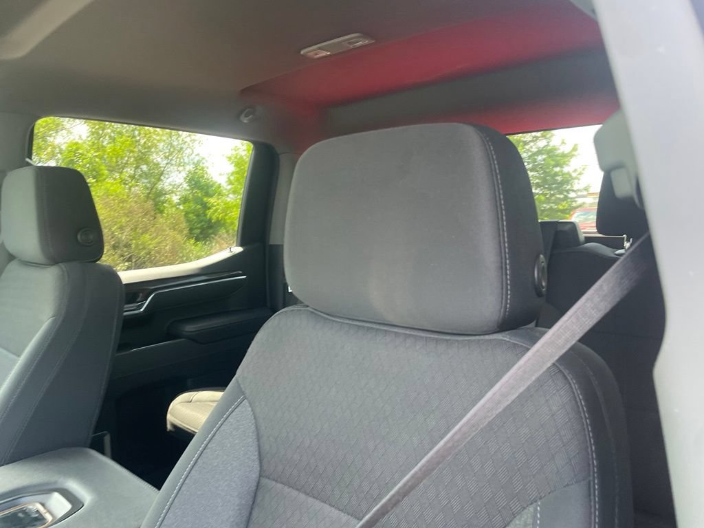 Used 2026 Chevrolet Silverado 1500 LT AWD/4WD image 22