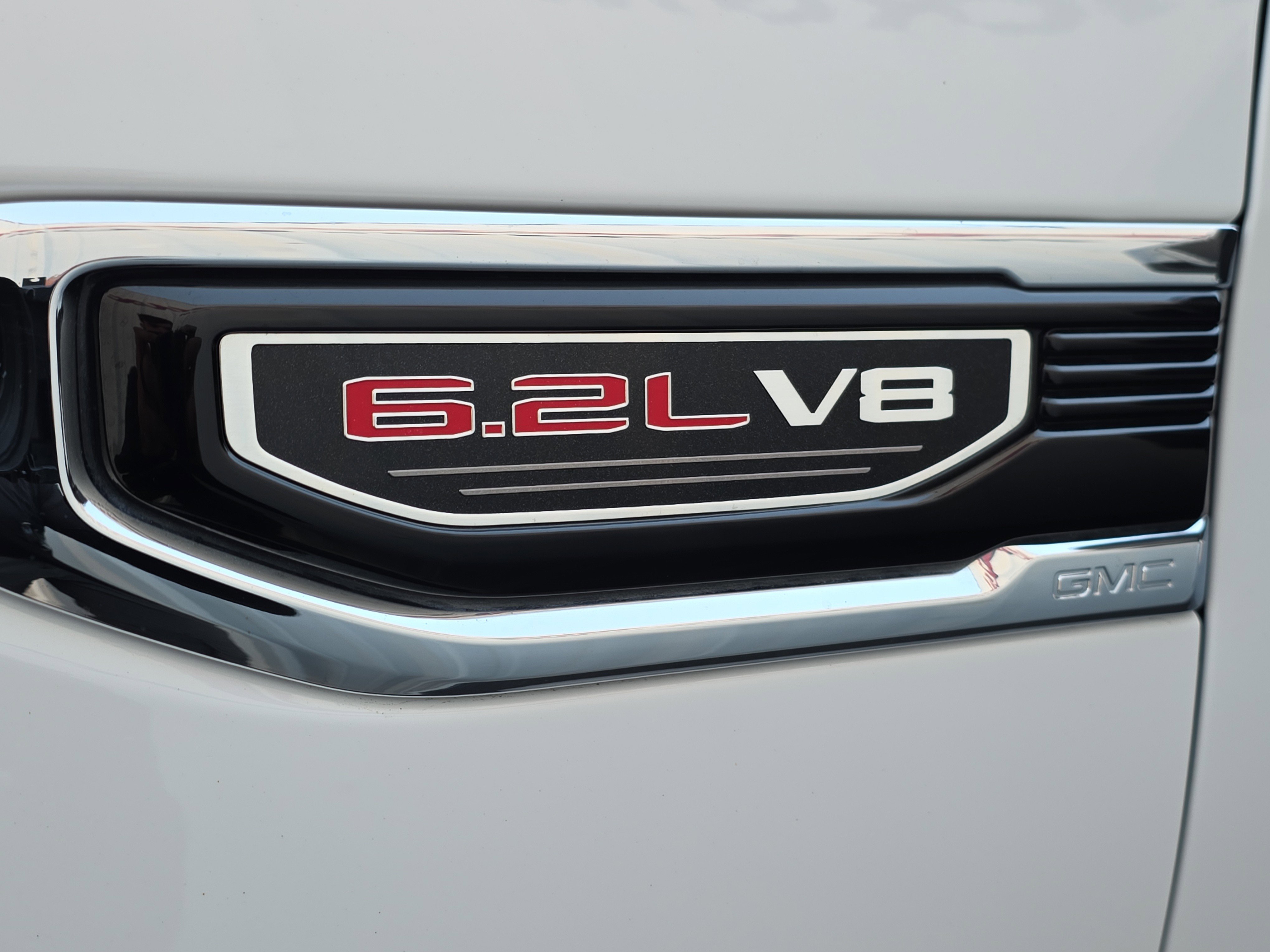 Used 2019 GMC Sierra 1500 SLT w/ SLT Premium Plus Package image 5