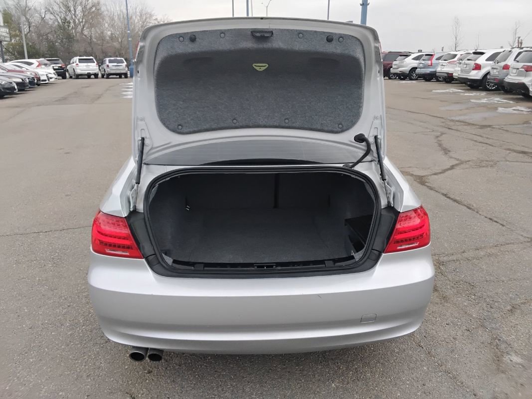 Used 2011 BMW 328i image 19