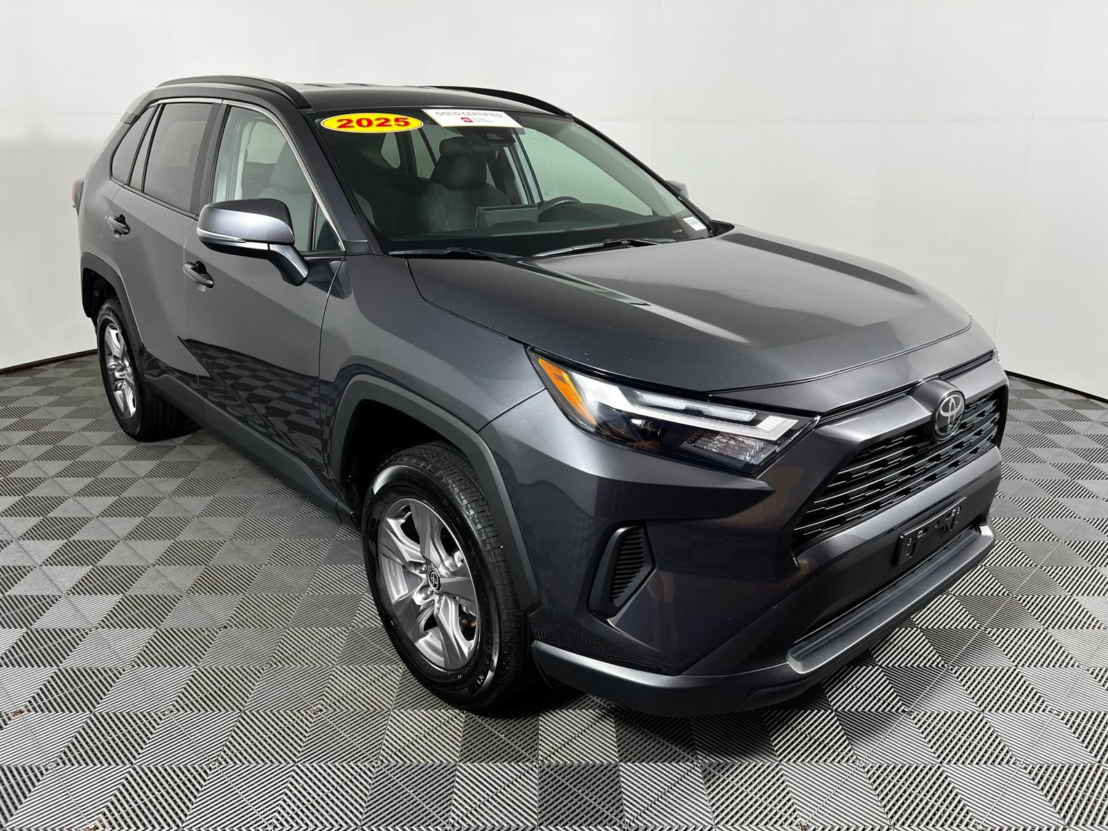 Certified 2025 Toyota RAV4 XLE FWD image 3