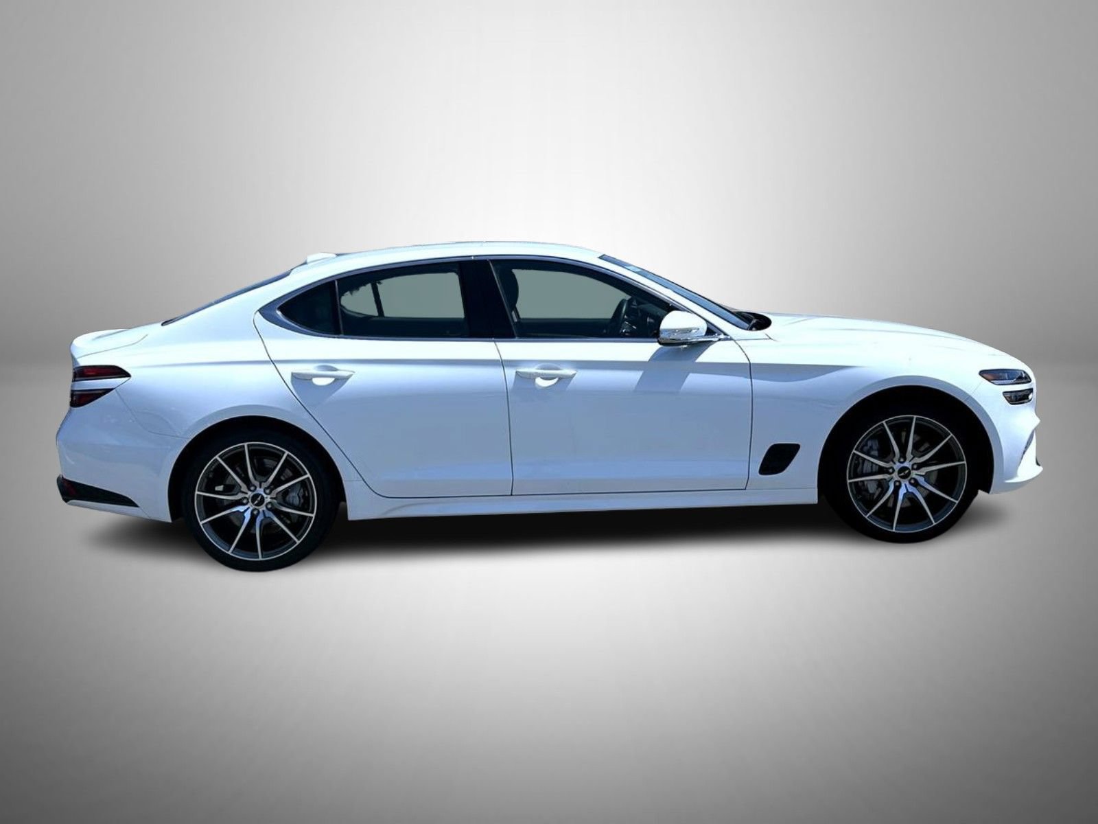 Certified 2026 Genesis G70 2.5T AWD/4WD image 4
