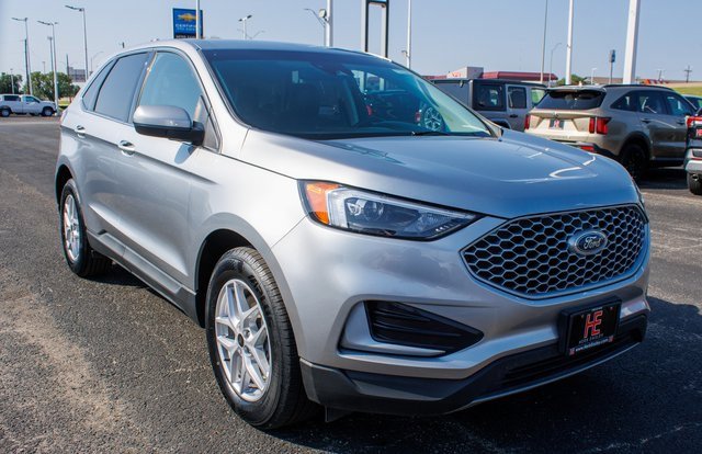 Used 2024 Ford Edge SEL image 1