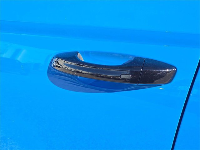 Used 2025 Volkswagen Taos SE image 10