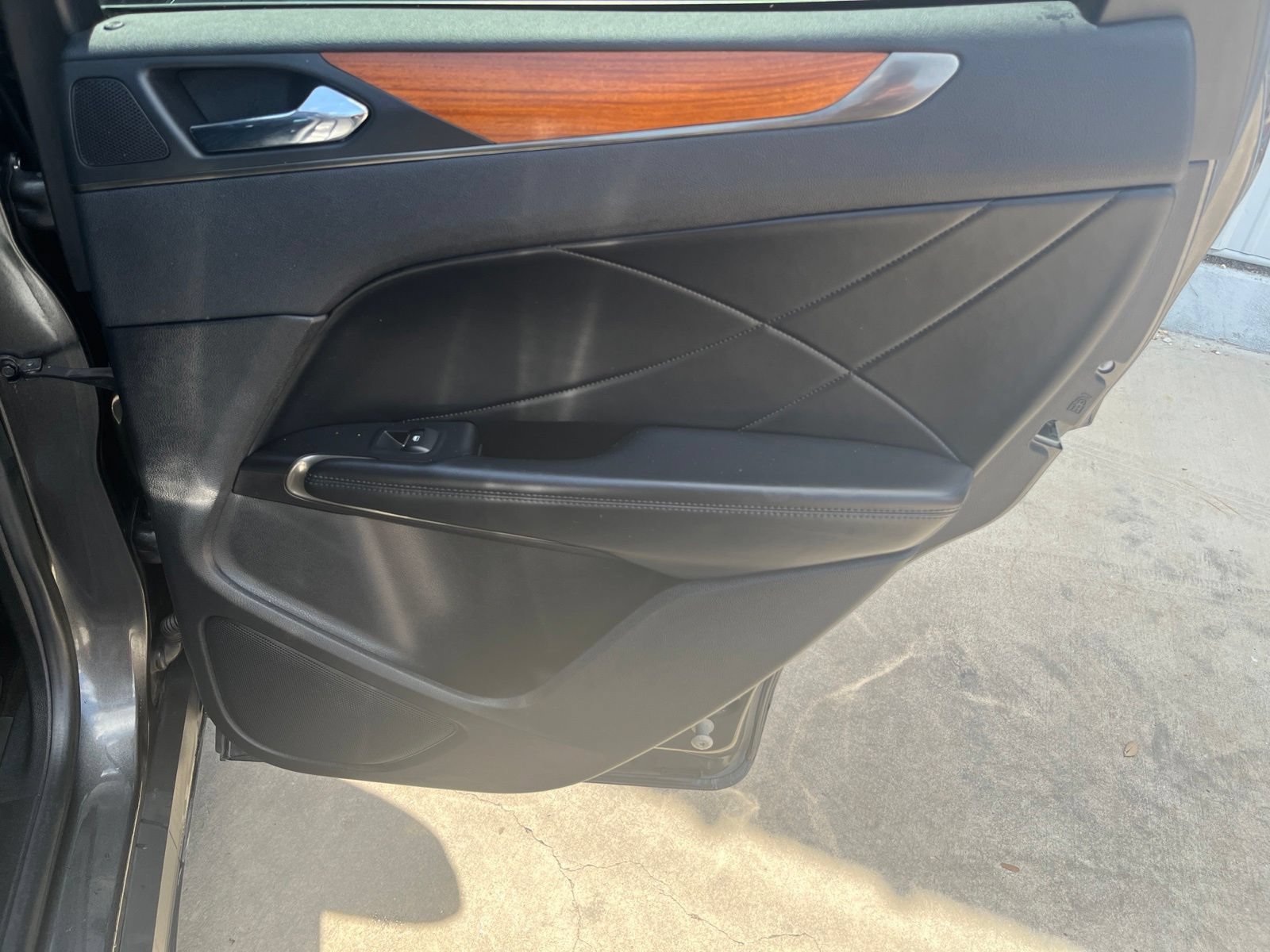 Used 2019 Lincoln MKC Reserve w/ MKC Technology Package FWD image 15