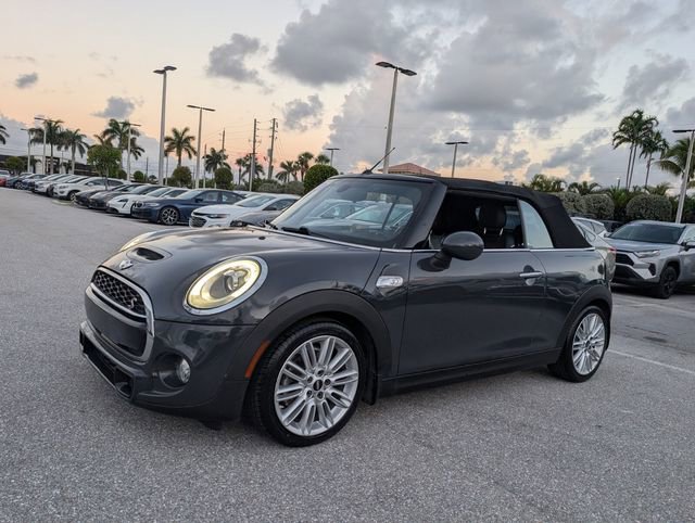Used 2016 MINI Cooper S image 3