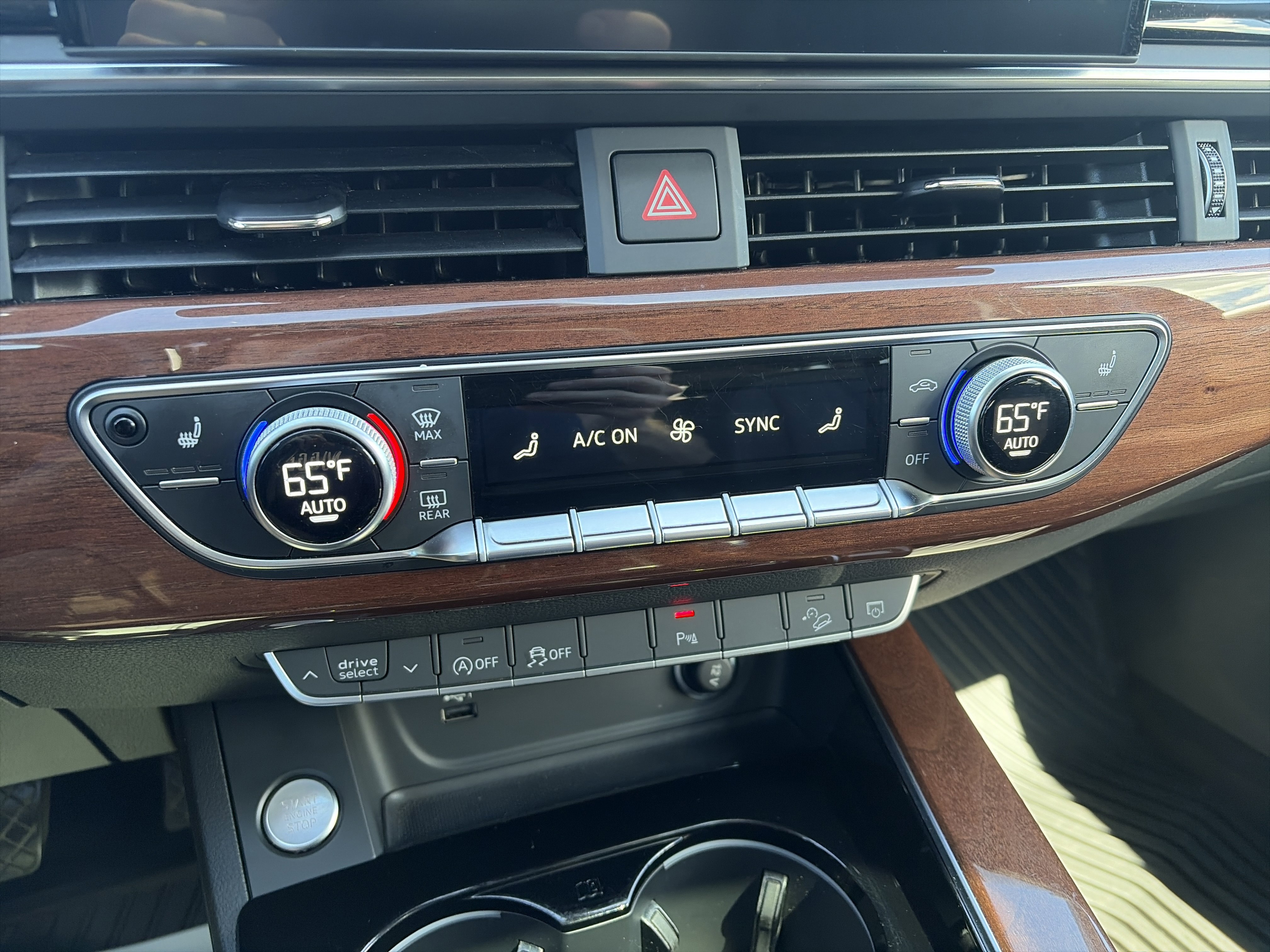 Used 2022 Audi A4 2.0T allroad Premium w/ Convenience Package image 24