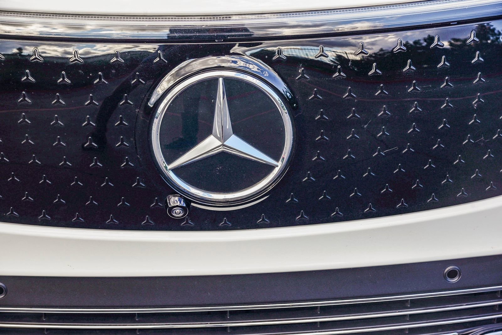 Used 2025 Mercedes-Benz EQB 250+ image 13