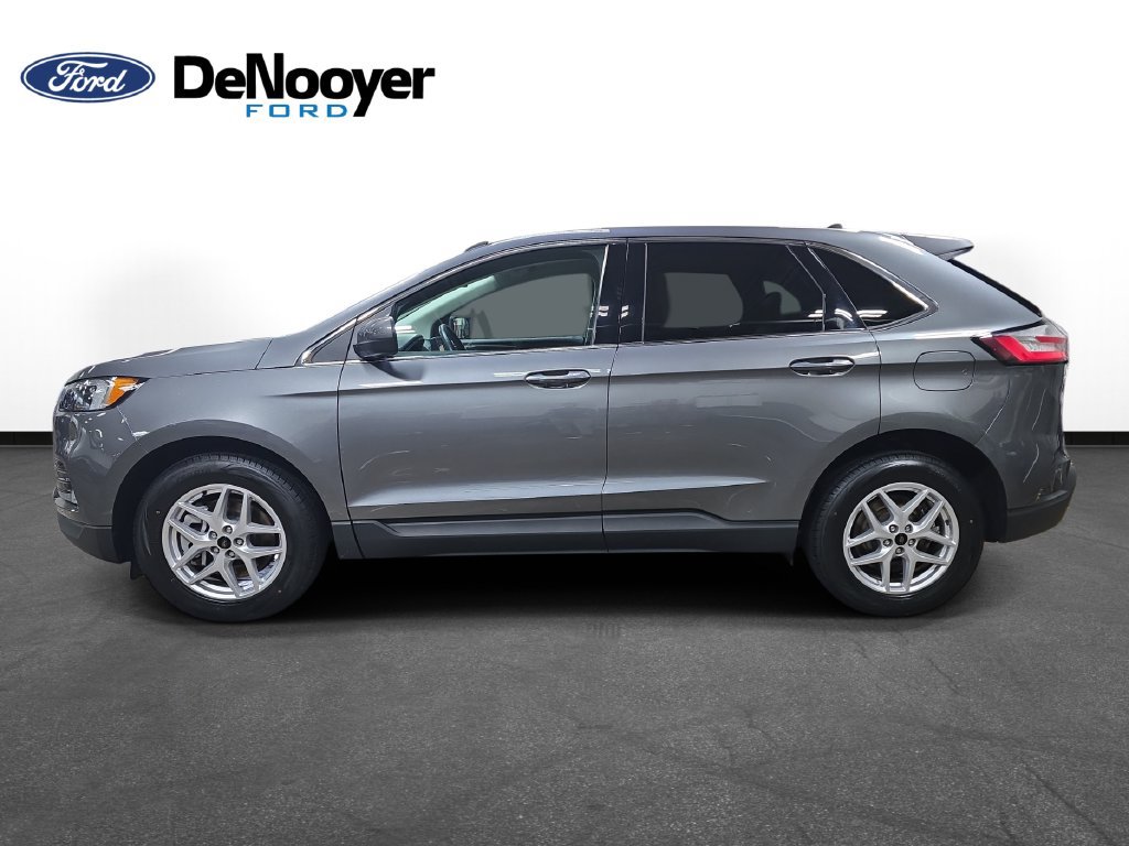 Used 2023 Ford Edge SEL w/ Convenience Package AWD/4WD image 10