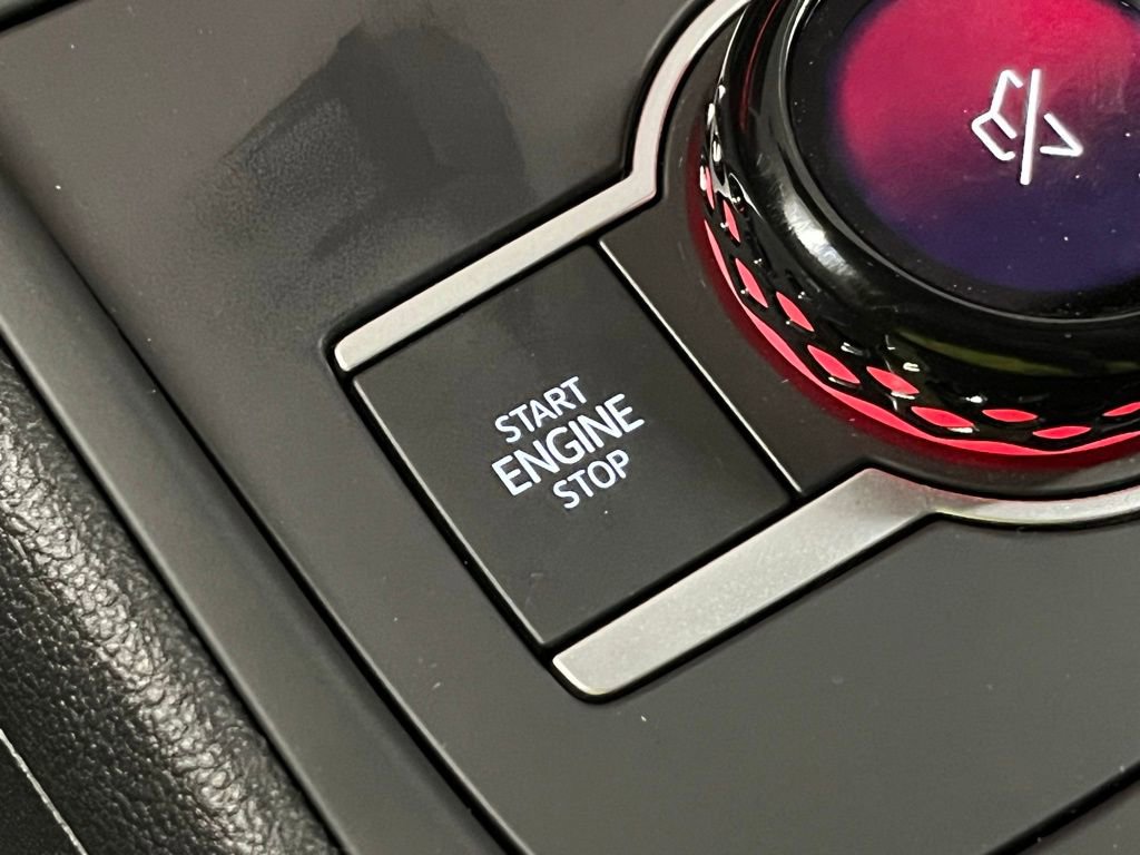 New 2025 Volkswagen Tiguan SE R-Line image 17