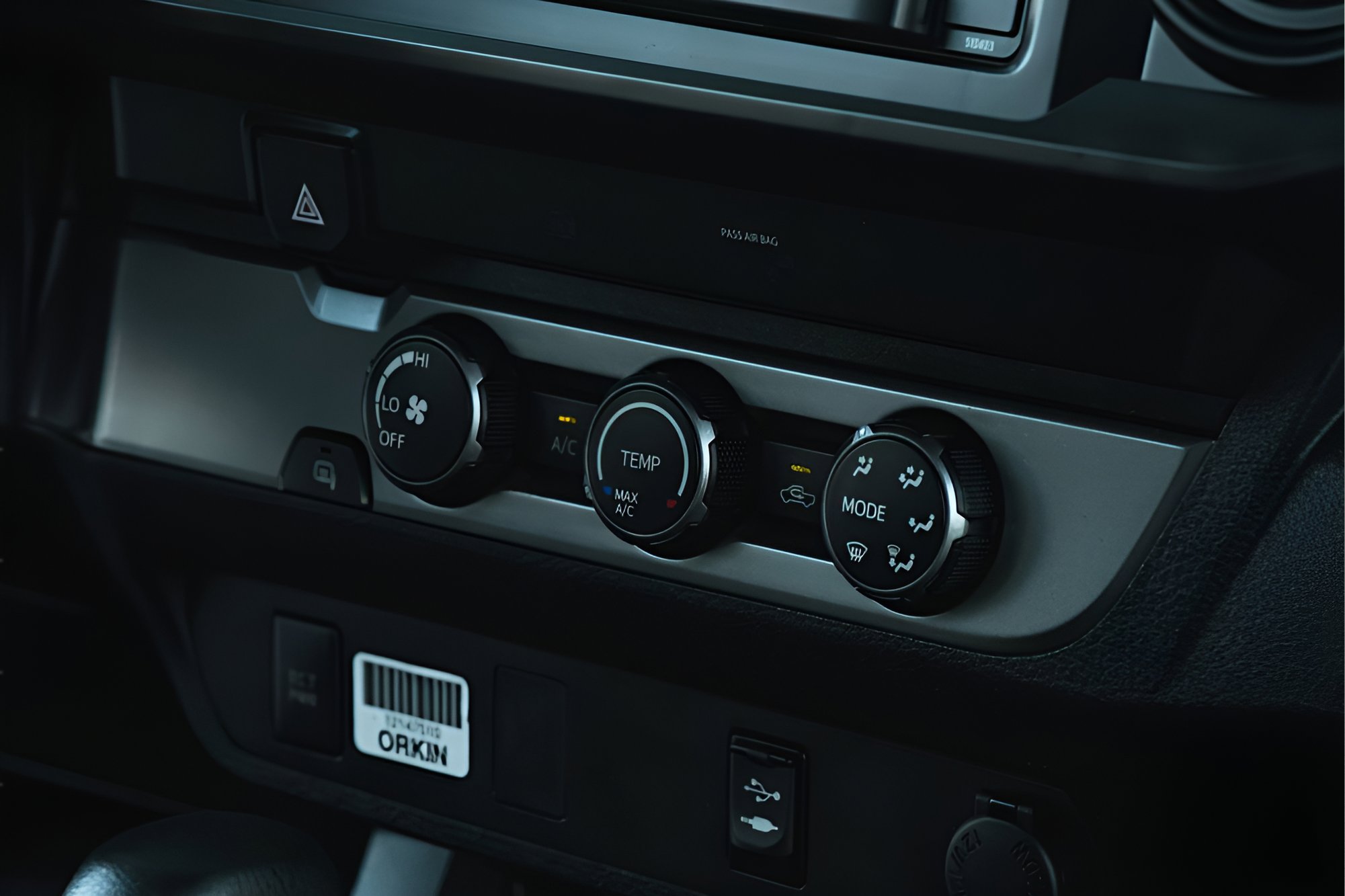 Used 2019 Toyota Tacoma SR image 15