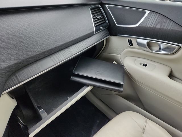 Used 2020 Volvo XC90 T5 Momentum image 46
