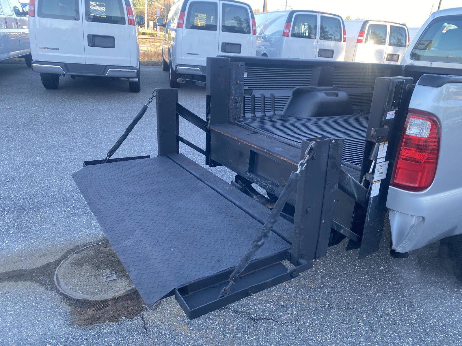 Used 2016 Ford F250 XL w/ Power Equipment Group image 11