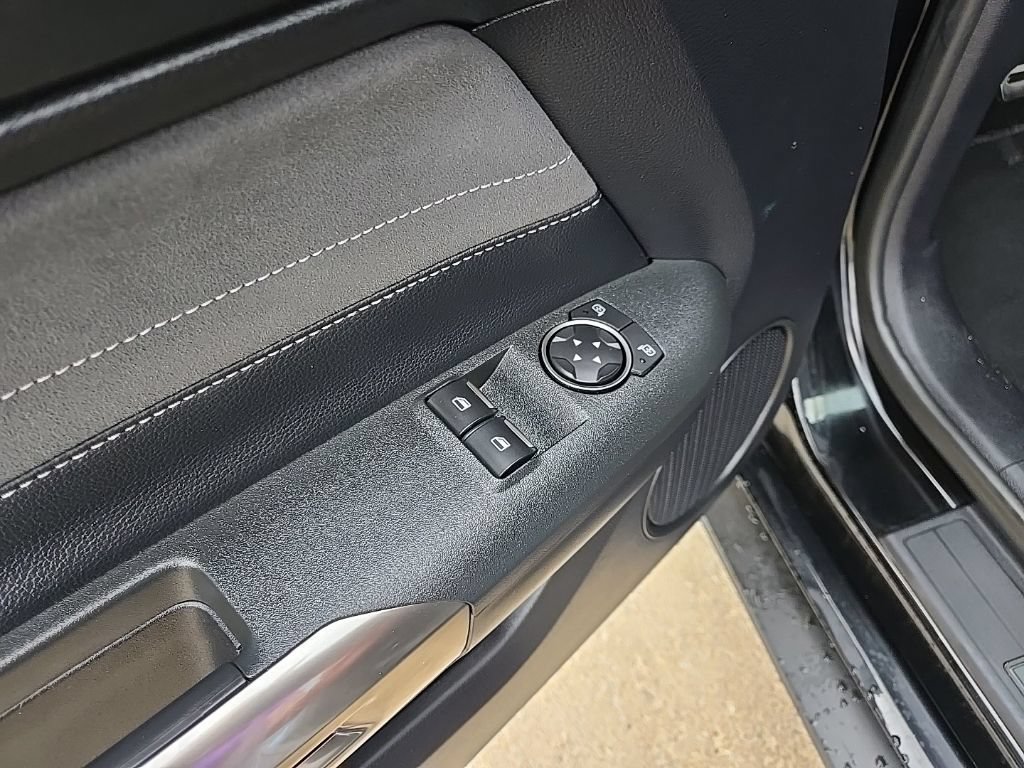 Used 2019 Ford Mustang Shelby GT350 w/ Technology Package RWD image 32