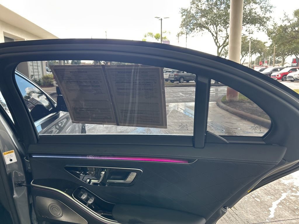 Used 2021 Mercedes-Benz S 580 4MATIC Sedan image 44