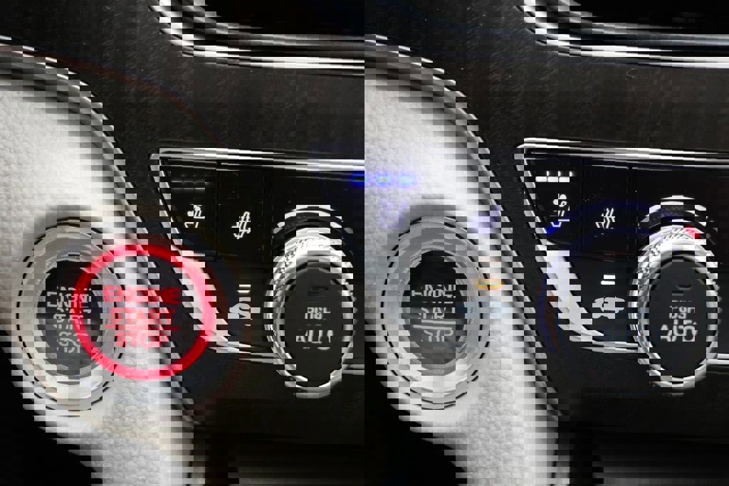 Used 2018 Honda Accord Touring image 27