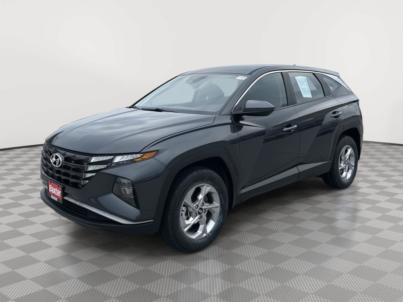 Used 2023 Hyundai Tucson SE AWD/4WD image 2