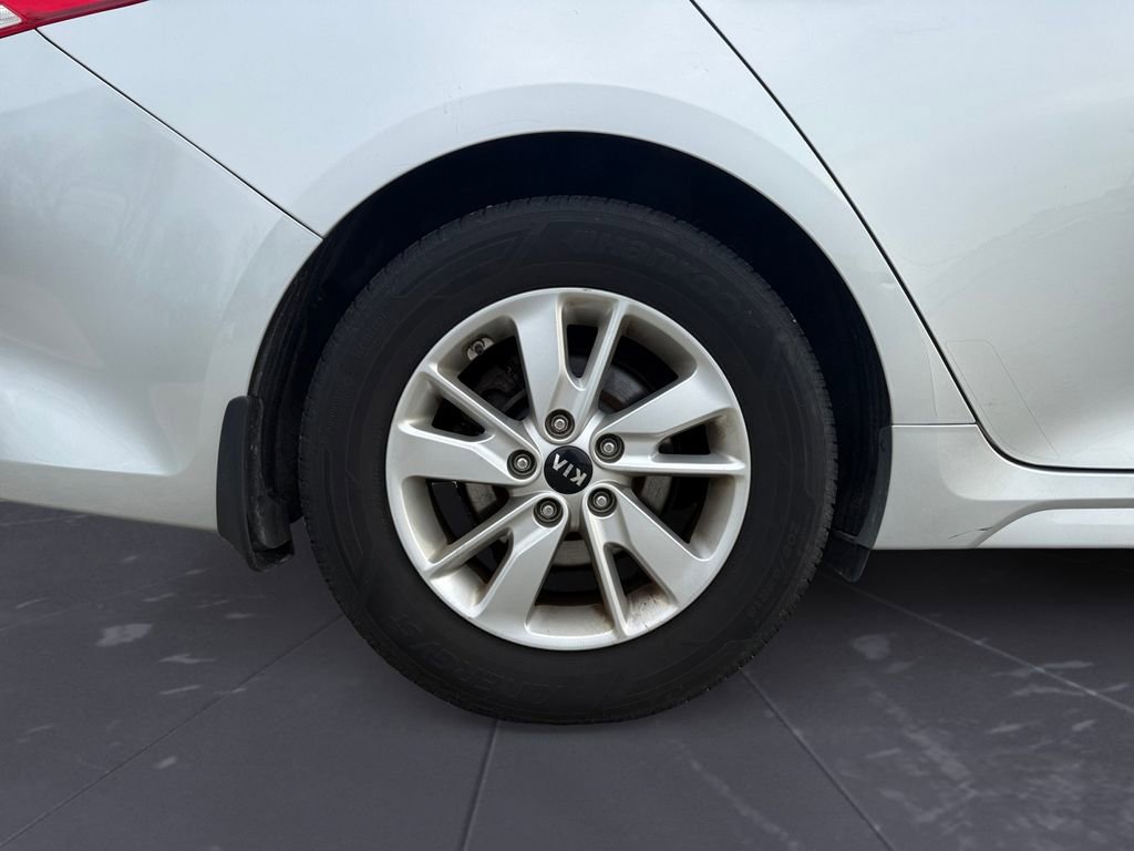 Used 2016 Kia Optima LX w/ LX Convenience Package FWD image 25