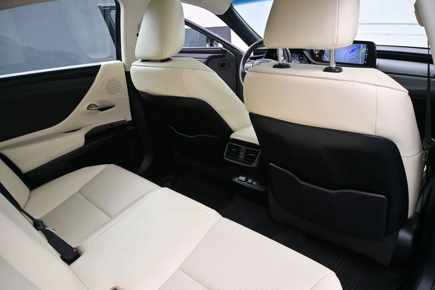 Used 2022 Lexus ES 350 w/ Premium Package FWD image 23