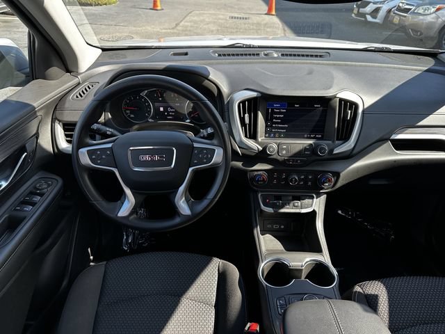 Used 2022 GMC Terrain SLE w/ Driver Convenience Package AWD/4WD image 13