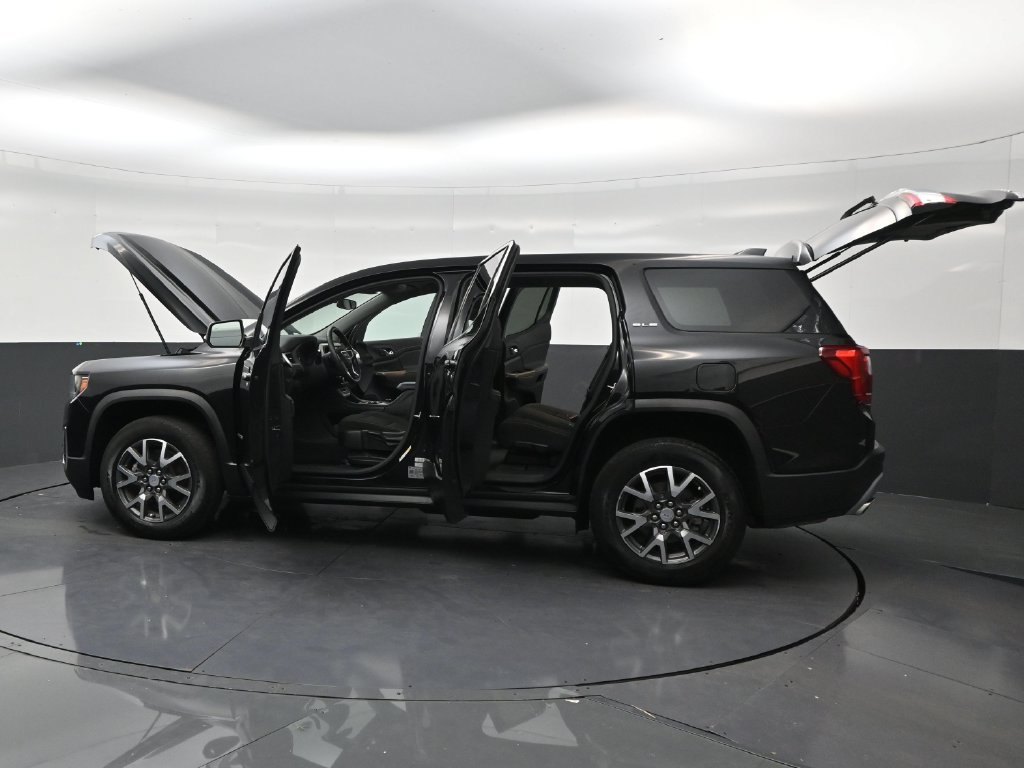 Used 2023 GMC Acadia SLE FWD image 30