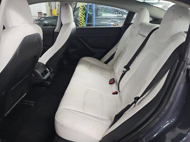 Used 2023 Tesla Model 3 Standard Range image 10