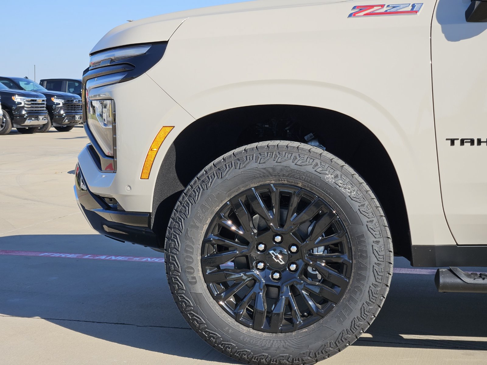 New 2027 Chevrolet Tahoe Z71 w/ Comfort Package AWD/4WD image 11