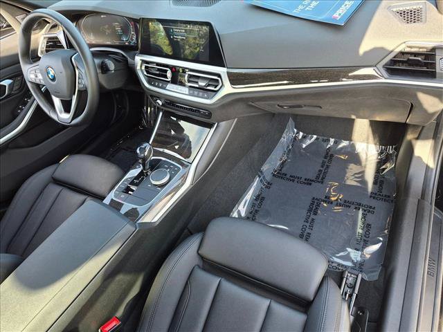 Used 2021 BMW 330e w/ Convenience Package RWD image 19