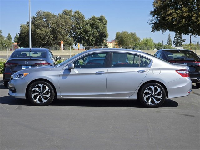 Used 2017 Honda Accord EX-L image 7