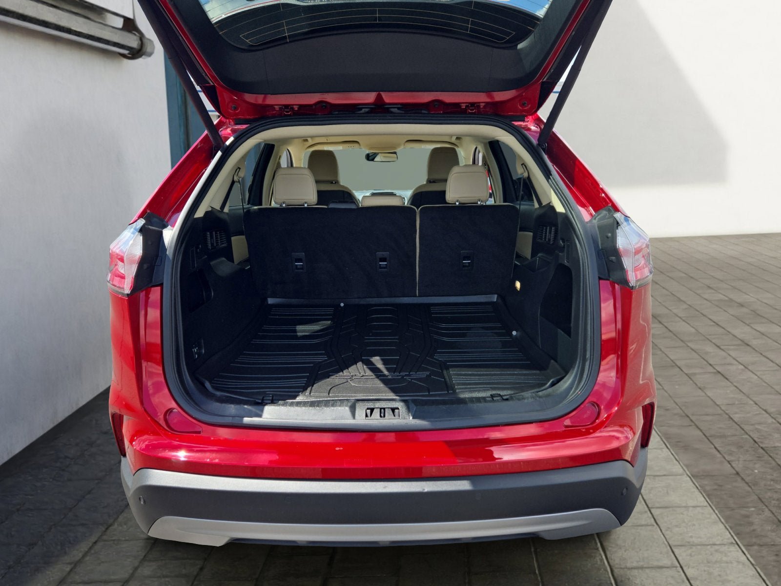 Certified 2024 Ford Edge SEL w/ Convenience Package AWD/4WD image 25
