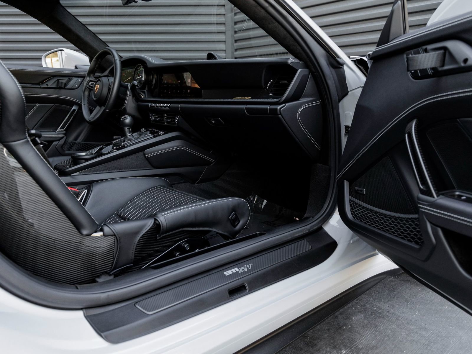 Used 2024 Porsche 911 GT3 RS RWD image 36