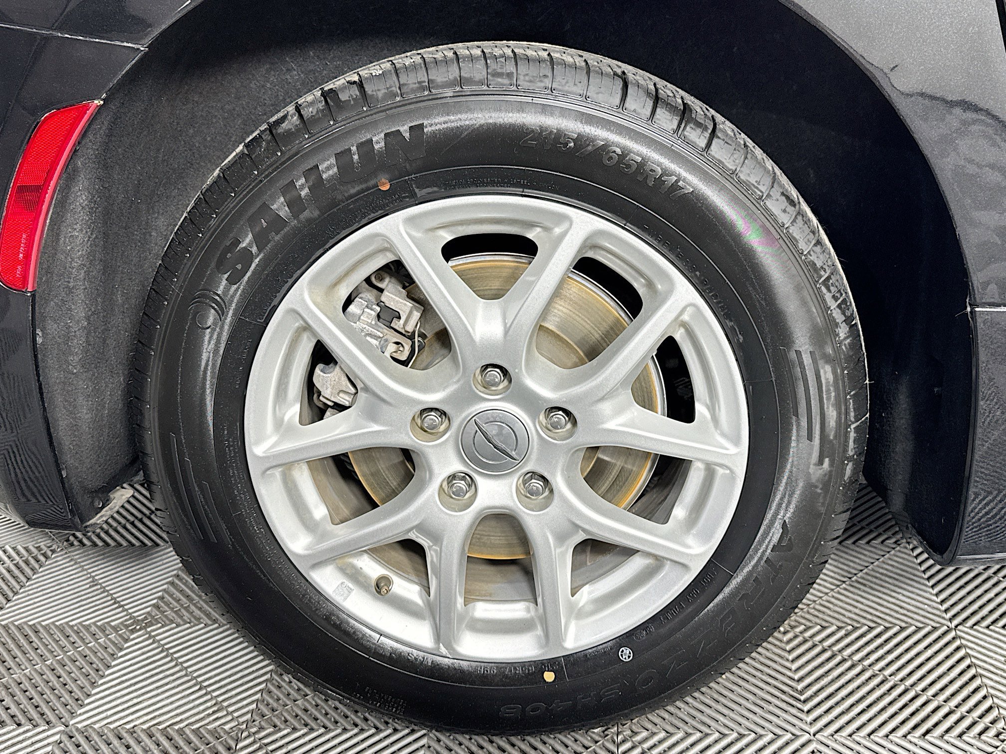 Used 2021 Chrysler Voyager Lxi image 32