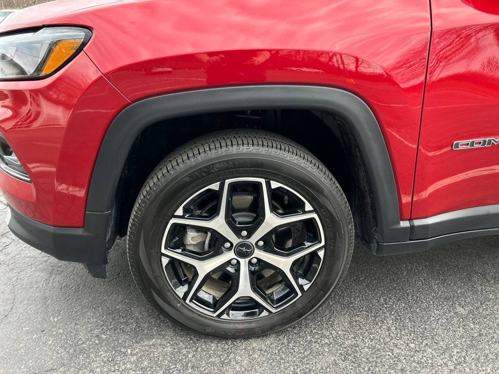 Used 2026 Jeep Compass Limited image 29