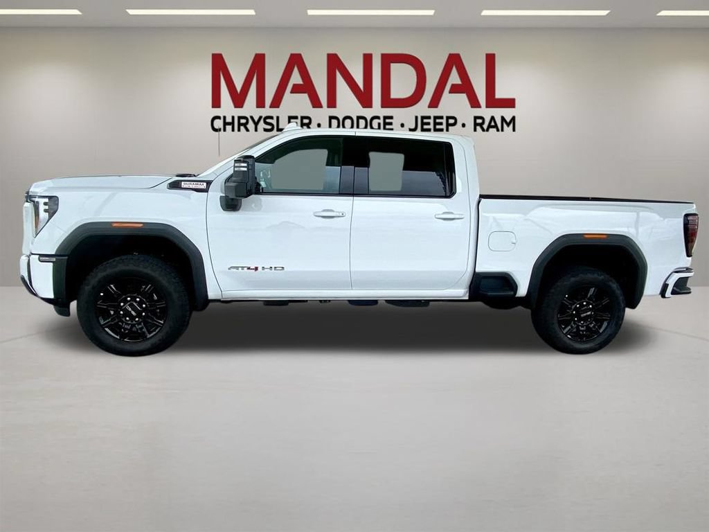 Used 2025 GMC Sierra 2500 AT4 AWD/4WD image 9
