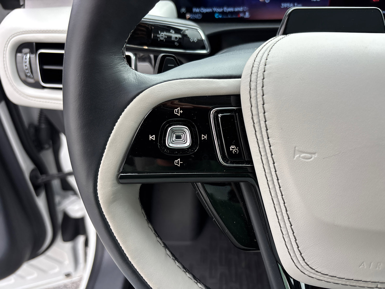 New 2025 Lincoln Aviator Reserve w/ Illumination Package image 19