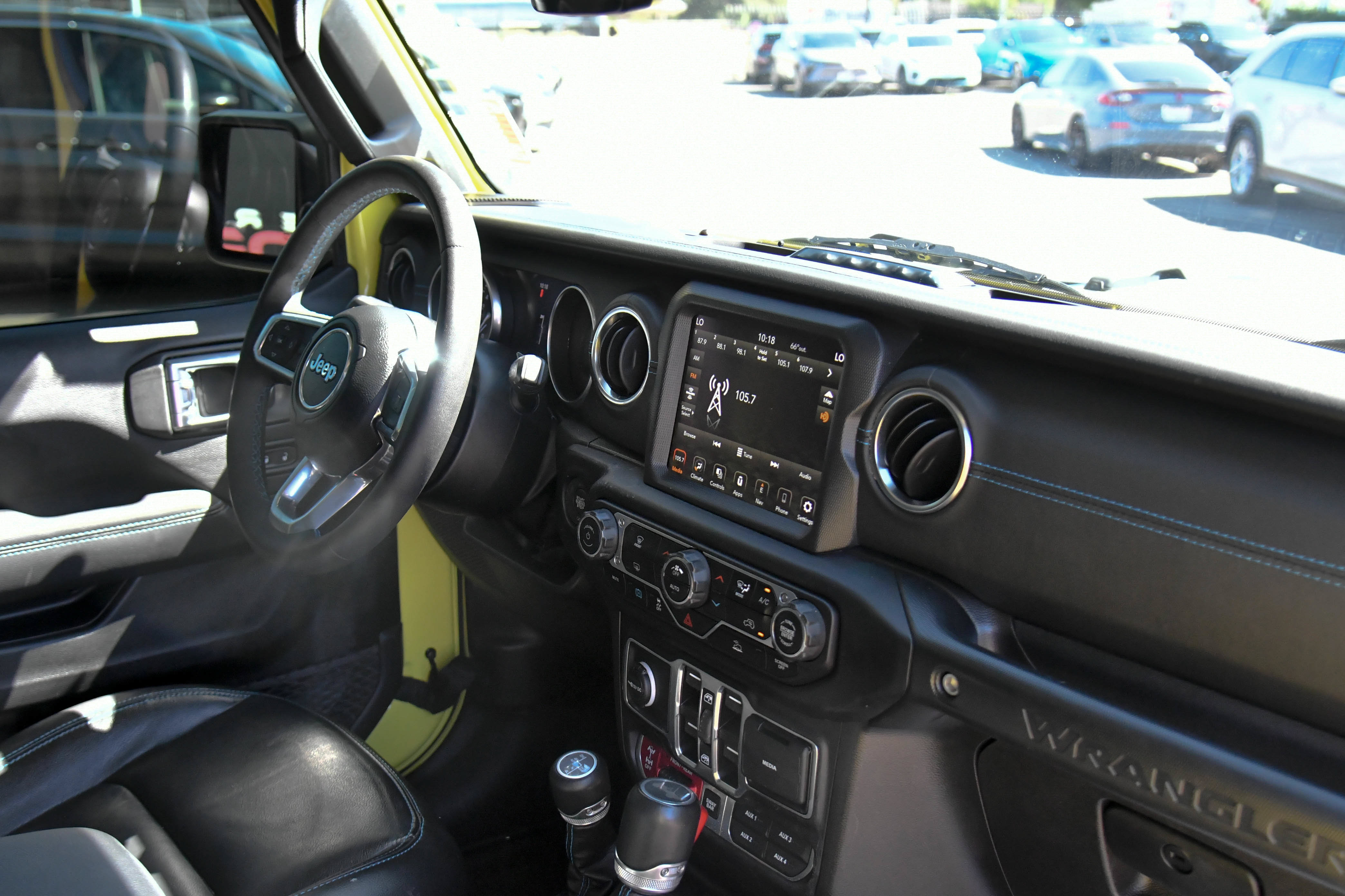 Used 2023 Jeep Wrangler Unlimited Rubicon 4xe w/ Steel Bumper Group AWD/4WD image 49