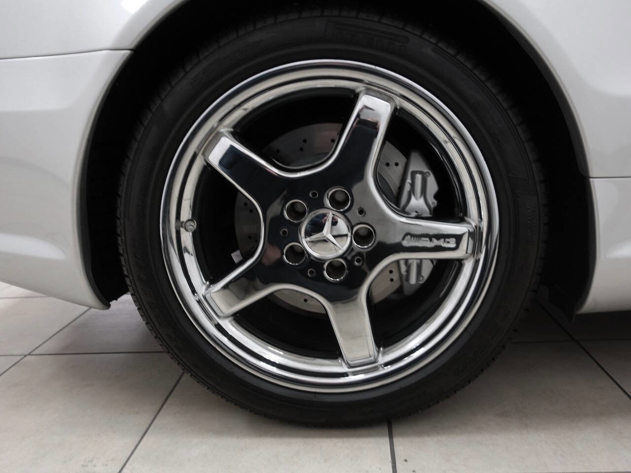 Used 2004 Mercedes-Benz SL 55 AMG SL 55 AMG 2dr Convertible image 38