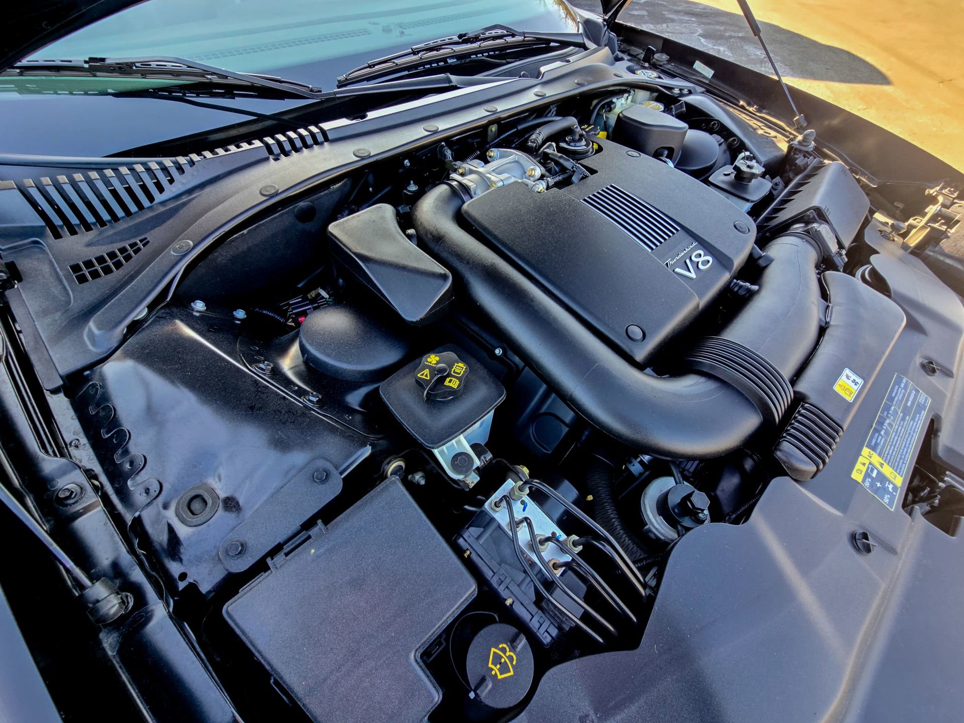 Used 2002 Ford Thunderbird image 38