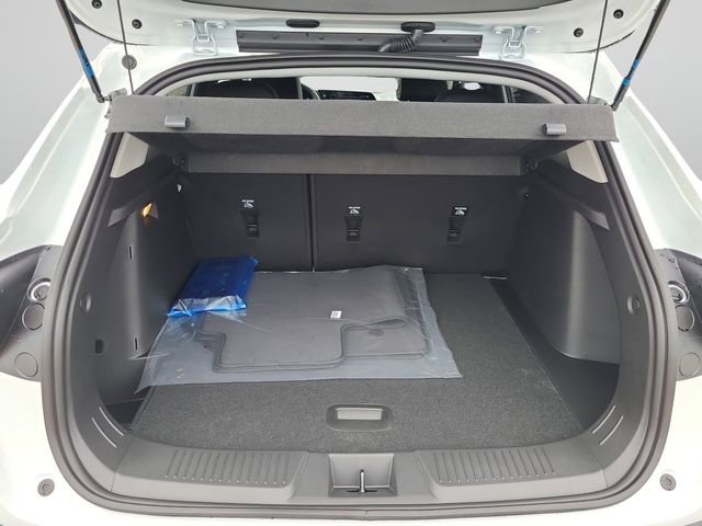 New 2026 Chevrolet Trax LT w/ Driver Confidence Package image 11