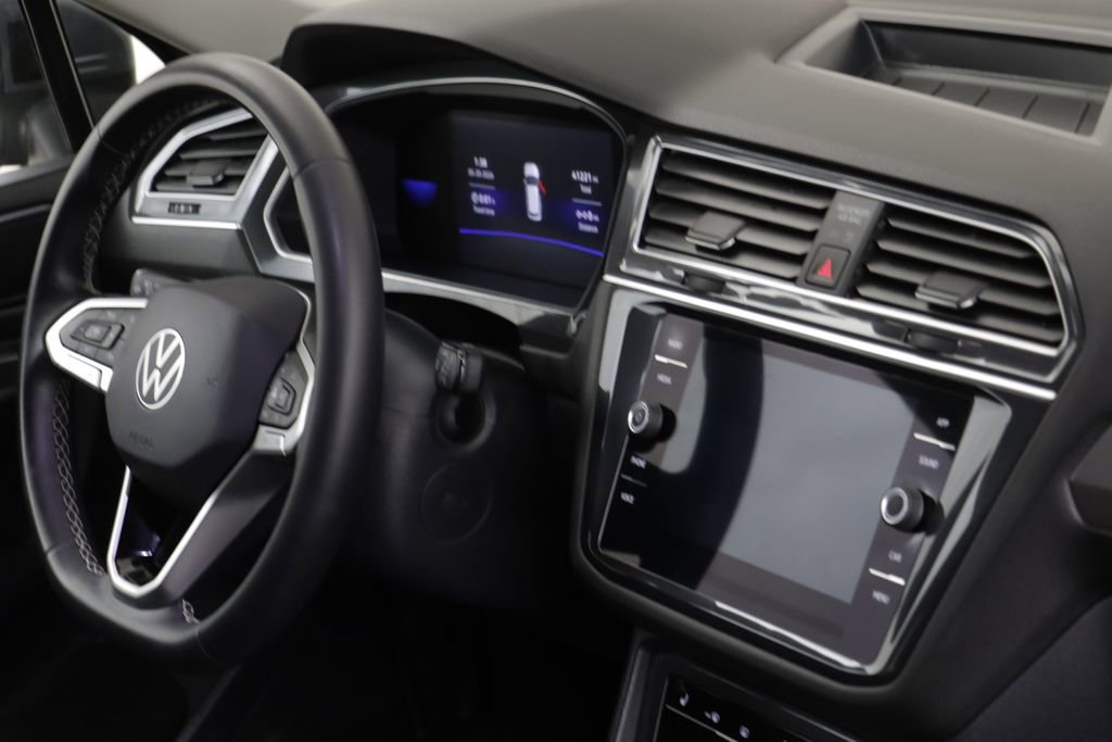 Certified 2023 Volkswagen Tiguan SE AWD/4WD image 20