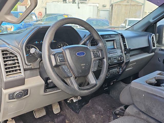 Used 2015 Ford F150 XLT w/ Trailer Tow Package image 13