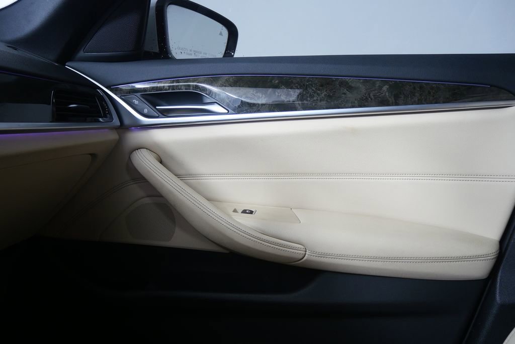 Certified 2023 BMW 530i w/ Convenience Package image 26
