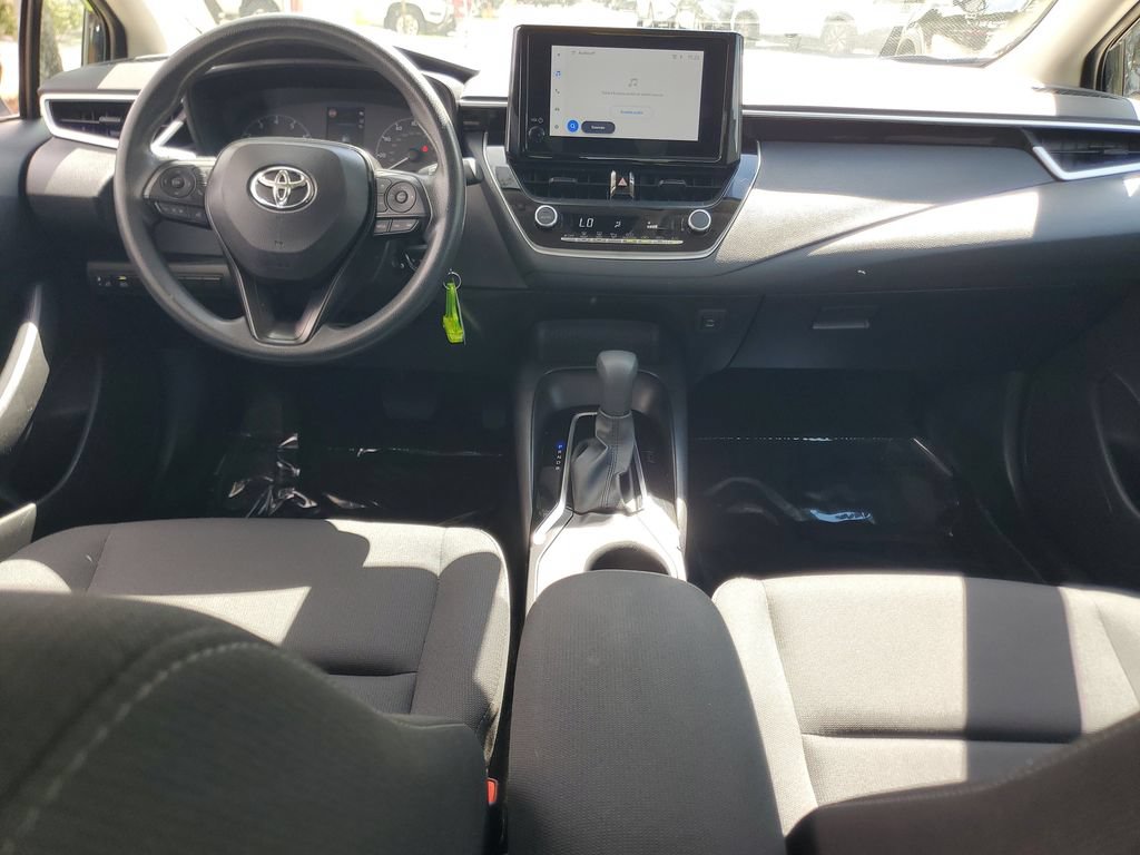 Used 2025 Toyota Corolla LE FWD image 11