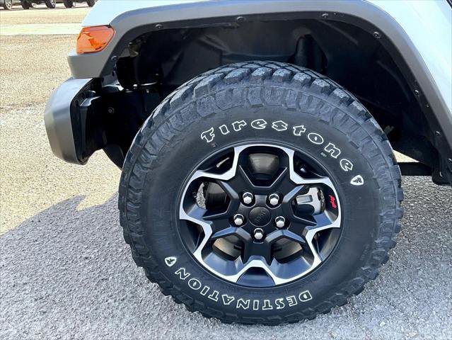 Certified 2021 Jeep Gladiator Willys image 22