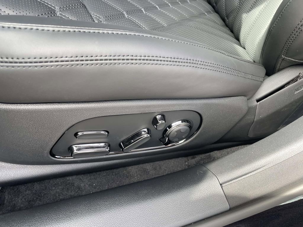 New 2026 Genesis G90 3.5T Prestige image 21