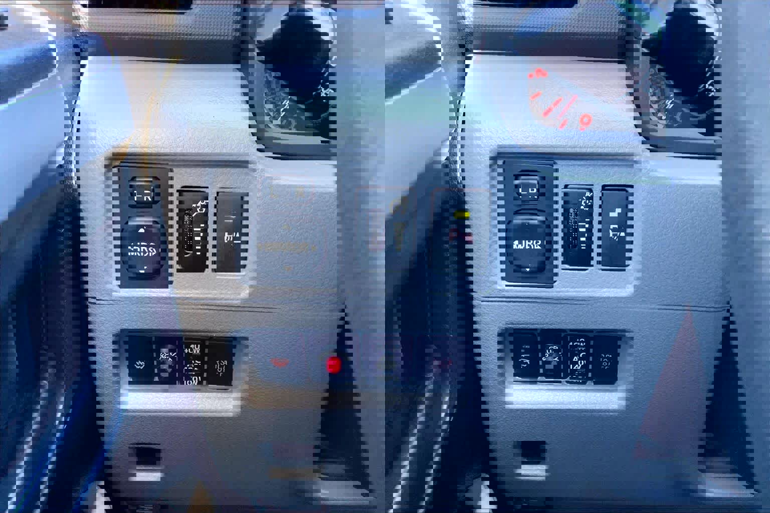 Used 2013 Toyota 4Runner SR5 w/ Convenience Pkg image 33