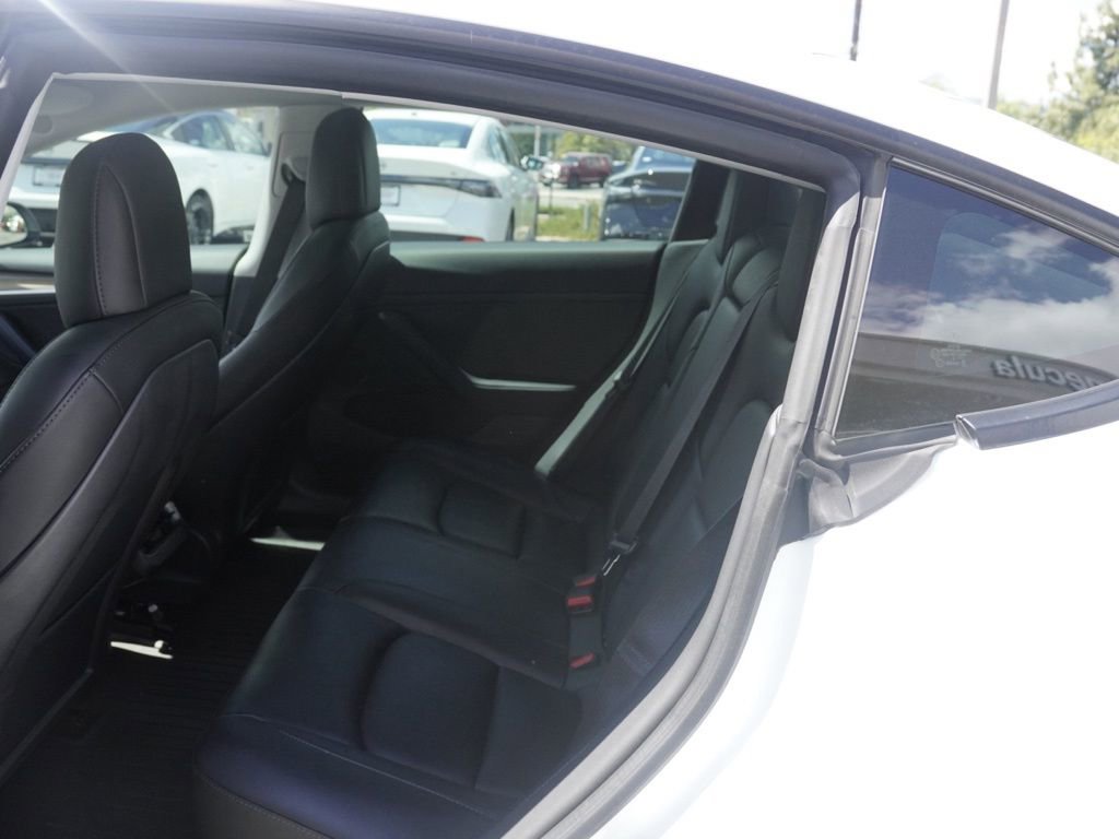 Used 2022 Tesla Model 3 Performance image 14