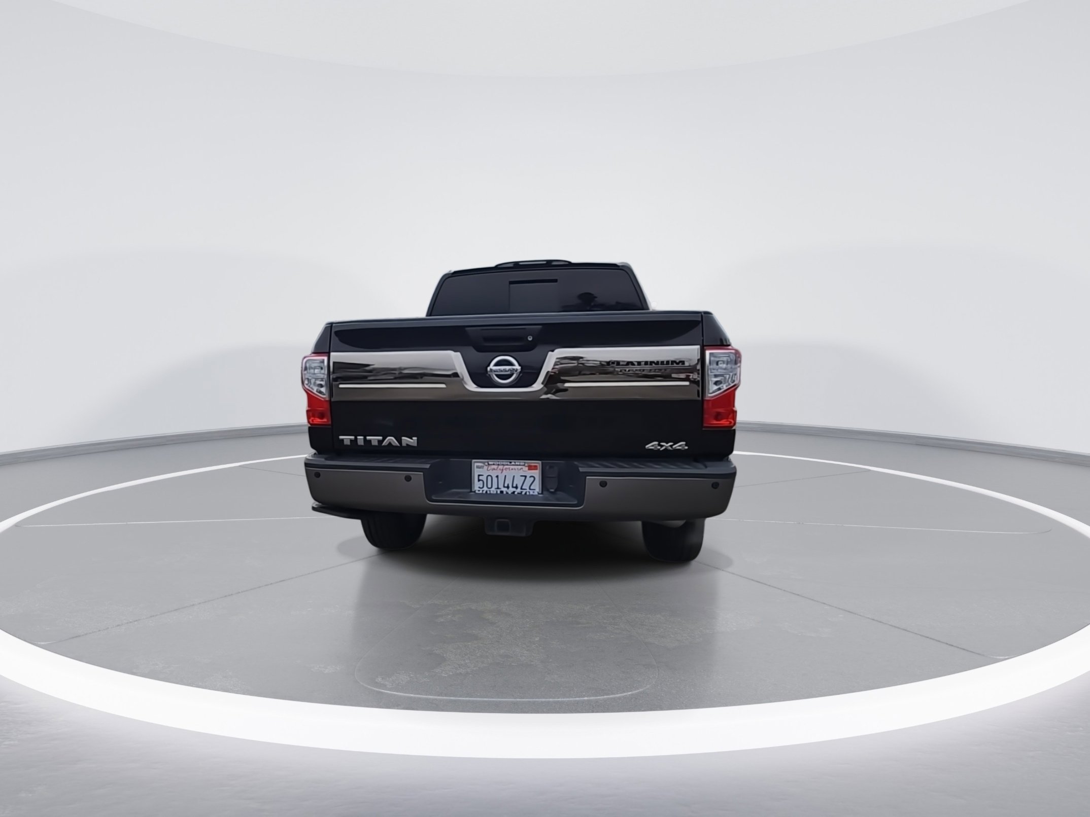 Used 2019 Nissan Titan Platinum Reserve image 7