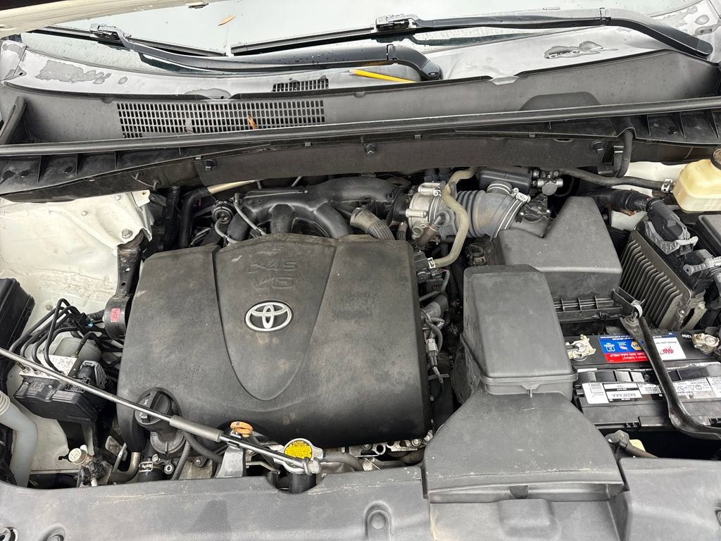 Used 2017 Toyota Highlander Limited image 28