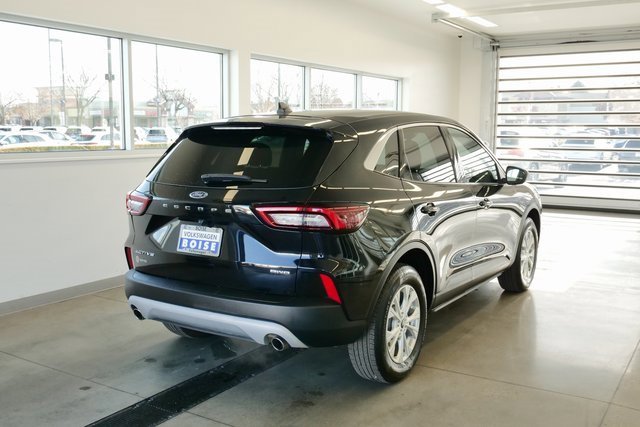 Used 2023 Ford Escape Active image 6