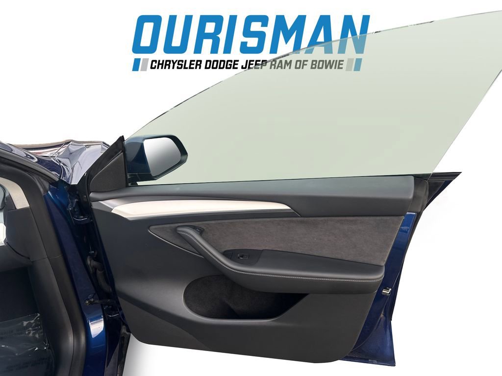 Used 2023 Tesla Model Y Long Range image 16